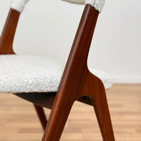 Set of 8 dining chairs "Sonja Chair" in teak by Johannes Andersen for Vamo, 1950s-60s, Denmark - Beyo Vintage