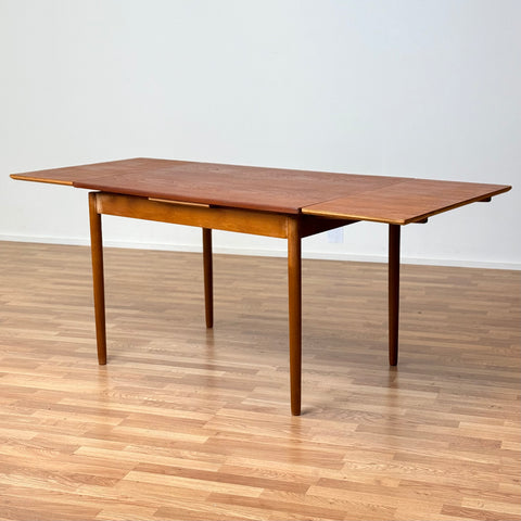 Dining table in teak, 1950s-60s, Denmark - Beyo Vintage