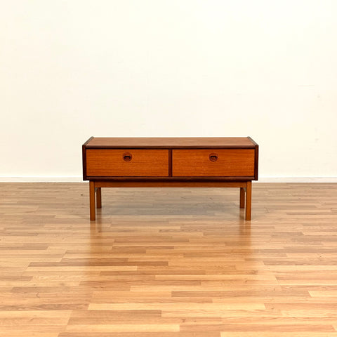Sidobord i teak, 1950-60-tal, Sverige