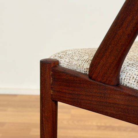 Set of 8 dining chairs in walnut by Kai Kristiansen, 1950s-60s, Denmark - Beyo Vintage