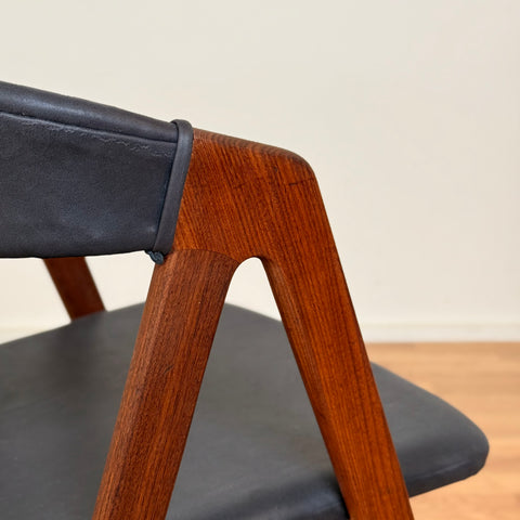 Set of 4 dining chairs in teak by Thomas Harlev for Farstrup, 1950s-60s, Denmark - Beyo Vintage