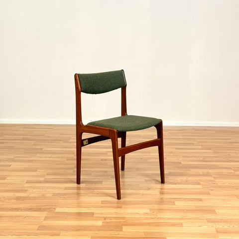 Set of 4 dining chairs in teak, by Erik Buch for Nova Stolefabrik, 1950s-60s, Denmark