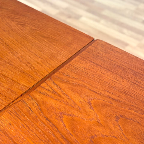 Dining table in teak, 1950s-60s, Denmark - Beyo Vintage