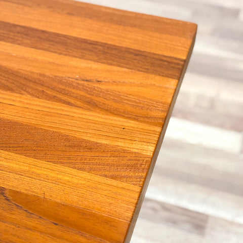 Coffee table in solid teak, 1950s-60s, Denmark - Beyo Vintage