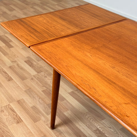 Dining table model 'AT-312' in teak by Hans J. Wegner and Andreas Tuck, 1950s-60s, Denmark - Beyo Vintage