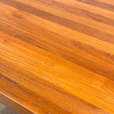 Coffee table in solid teak, 1950s-60s, Denmark - Beyo Vintage