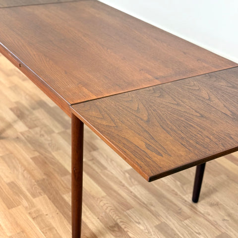 Dining table in teak, 1950s-60s, Denmark - Beyo Vintage