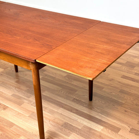 Dining table in teak, 1950s-60s, Denmark - Beyo Vintage