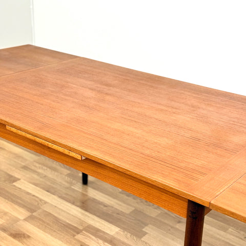 Dining table in teak, 1950s-60s, Denmark - Beyo Vintage