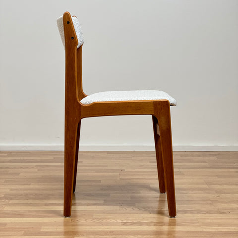 Oak dining chairs by Erik Buch, Set of 4 - Beyo Vintage