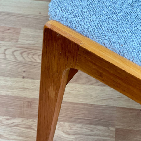 Oak dining chairs by Erik Buch, Set of 4 - Beyo Vintage