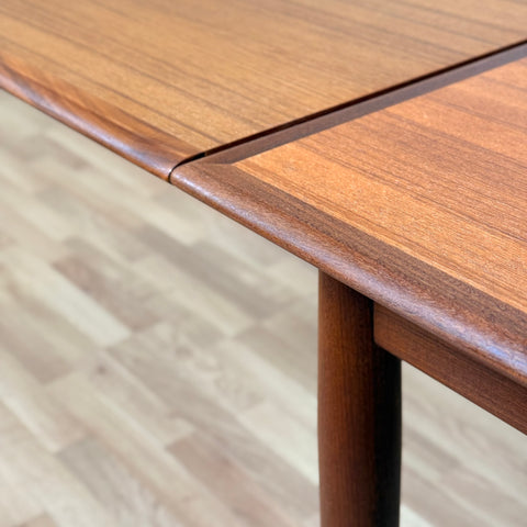 PRICE Dining table in teak, 1950s-60s, Denmark - Beyo Vintage