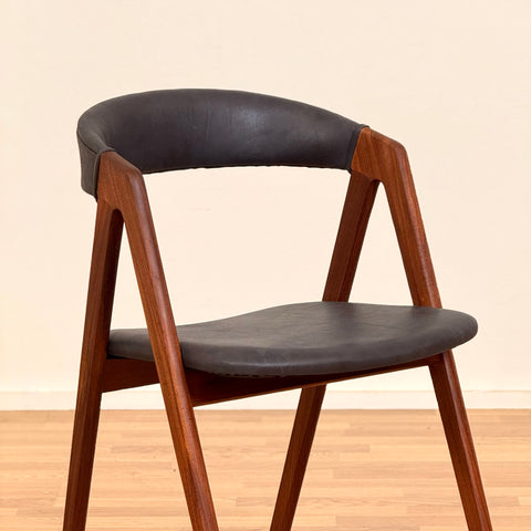 Set of 4 dining chairs in teak by Thomas Harlev for Farstrup, 1950s-60s, Denmark - Beyo Vintage