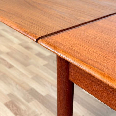 Dining table in teak, 1950s-60s, Denmark - Beyo Vintage