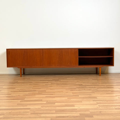 Sideboard in teak by Brouer Mobelfabrik, 1950s-60s, Denmark - Beyo Vintage