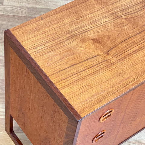 Chest of drawers, in teak by Arne Wahl Iversen, Ikea - Beyo Vintage