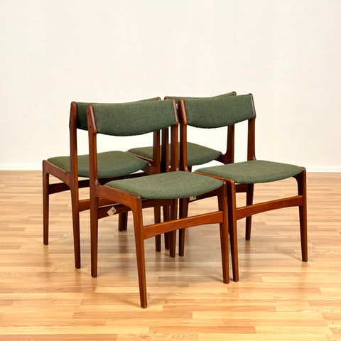 Set of 4 dining chairs in teak, by Erik Buch for Nova Stolefabrik, 1950s-60s, Denmark