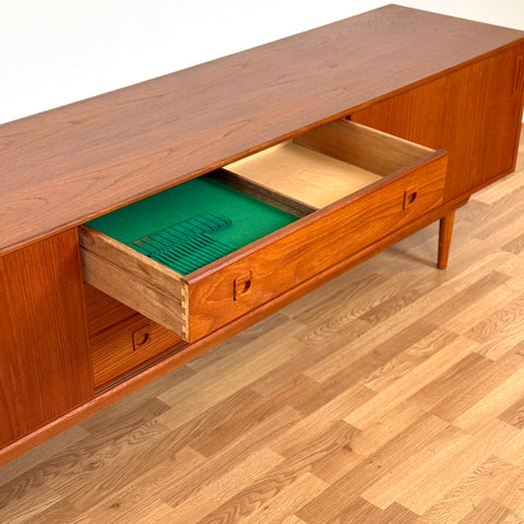 Sideboard in teak by Brouer Mobelfabrik, 1950s-60s, Denmark - Beyo Vintage