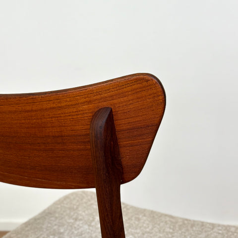 Set of 8 dining chairs in teak by Schionning and Elgaard, 1950s-60s, Denmark - Beyo Vintage