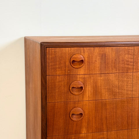 PRICE Chest of 7 drawers in teak, 1950s-60s, Denmark - Beyo Vintage