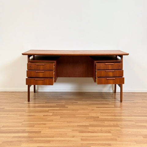 Writing desk "Model 75" in teak by Gunni Omann for Omann Jun A/S, 1960s-70s, Denmark - Beyo Vintage