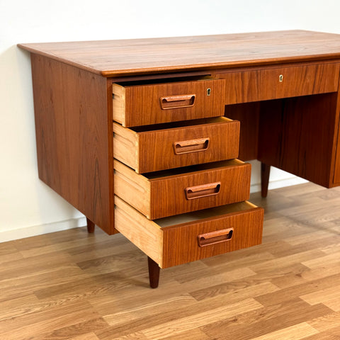 PRICE Writing desk in teak, 1950s-60s, Denmark - Beyo Vintage