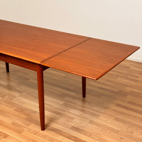 Dining table in teak, 1950s-60s, Denmark - Beyo Vintage