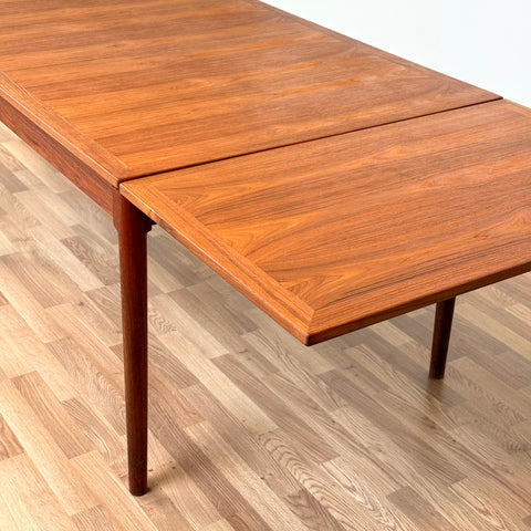 Dining table in teak by Slagelse Møbelværk A/S, 1950s-60s, Denmark - Beyo Vintage
