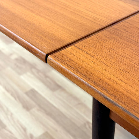 PRICE Dining table in teak, 1950s-60s, Denmark - Beyo Vintage