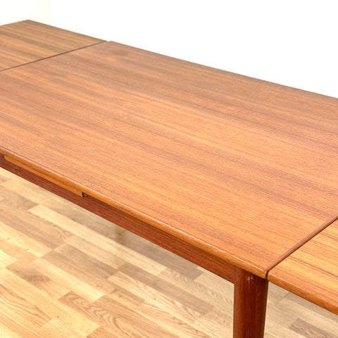 Dining table in teak, 1950s-60s, Denmark - Beyo Vintage