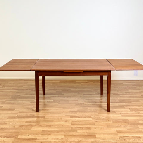 Dining table in teak, 1950s-60s, Denmark - Beyo Vintage