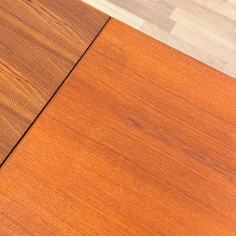 Dining table in teak, 1950s-60s, Denmark
