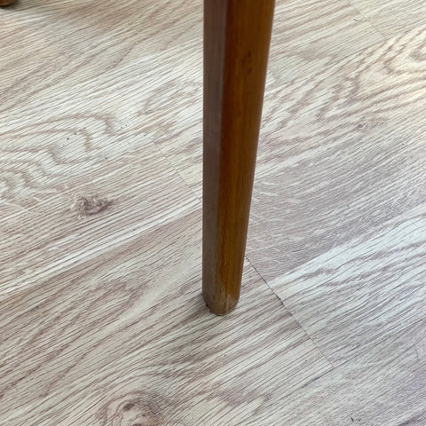 Danish side table in teak, 1950s-60s. - Beyo Vintage