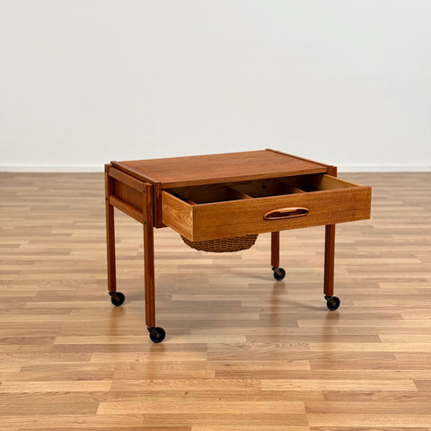 PRICE Side table in teak, 1950s-60s, Denmark - Beyo Vintage