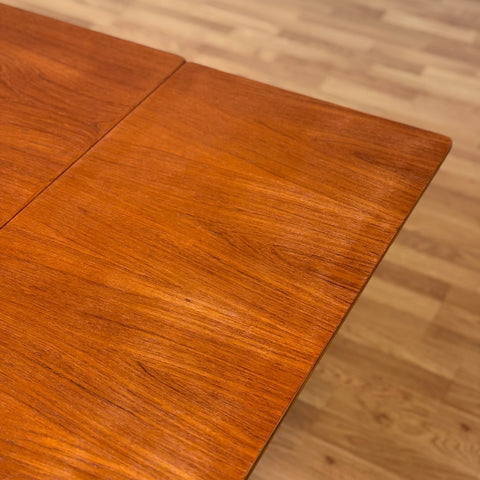 Dining table in teak, 1950s-60s, Denmark - Beyo Vintage