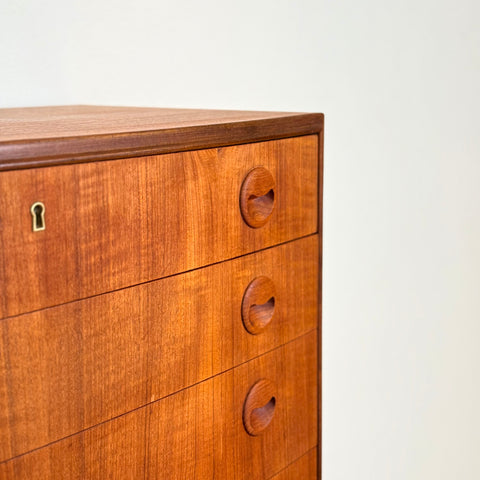 PRICE Chest of 7 drawers in teak, 1950s-60s, Denmark - Beyo Vintage