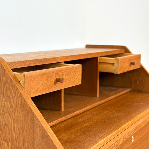 Cabinet in teak, 1960s-70s, Denmark - Beyo Vintage