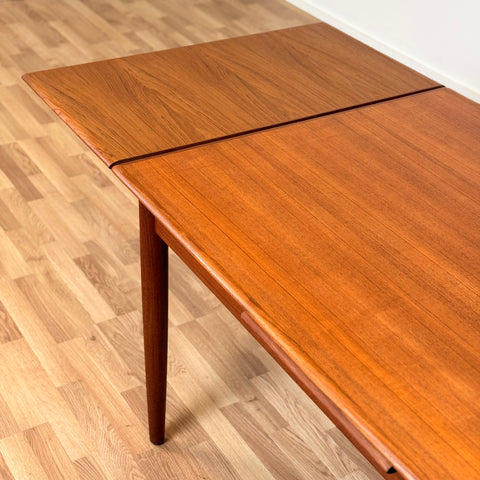 Dining table in teak, 1950s-60s, Denmark - Beyo Vintage