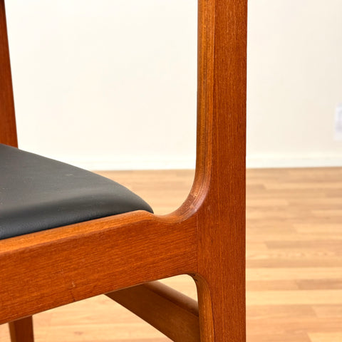 Set of 4 dining chairs in teak, by Erik Buch for Nova Stolefabrik, 1950s-60s, Denmark