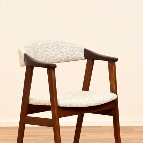 Set of 4 dining chairs with armrest in stained beech, 1950s-60s, Denmark - Beyo Vintage