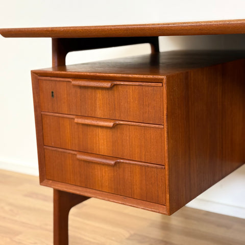 Writing desk "Model 75" in teak by Gunni Omann for Omann Jun A/S, 1960s-70s, Denmark - Beyo Vintage