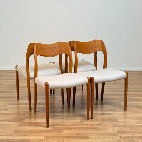 Set of 4 NIELS O. MØLLER , model '71', in oak, 1950s-60s, Denmark - Beyo Vintage