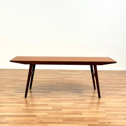 Coffee table in teak, 1950s-60s, Denmark - Beyo Vintage