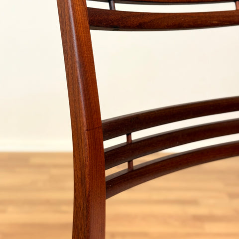 Set of 4 dining chairs in walnut by Svante Skogh from the Rosetto-series for Abrahamssons Möbelfabrik AB, 1950s-60s, Smålands Taberg in Sweden