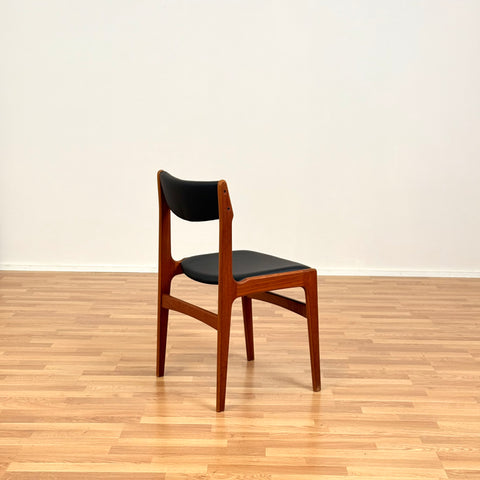 Set of 4 dining chairs in teak, by Erik Buch for Nova Stolefabrik, 1950s-60s, Denmark