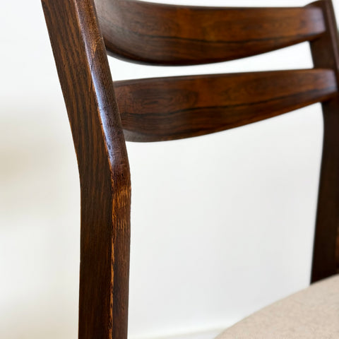 Set of 8 dining chairs, in oak & rosewood, 1970s, Denmark - Beyo Vintage