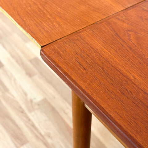 Dining table in teak, 1950s-60s, Denmark - Beyo Vintage