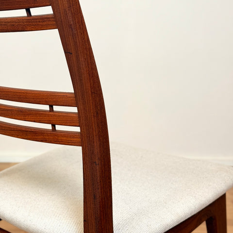 Set of 4 dining chairs in walnut by Svante Skogh from the Rosetto-series for Abrahamssons Möbelfabrik AB, 1950s-60s, Smålands Taberg in Sweden