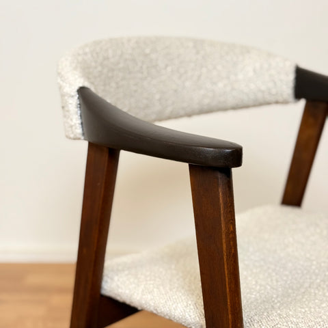 Set of 4 dining chairs with armrest in stained beech, 1950s-60s, Denmark - Beyo Vintage