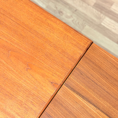 Dining table in teak, 1950s-60s, Denmark